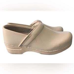 DANSKO white nursing clogs
